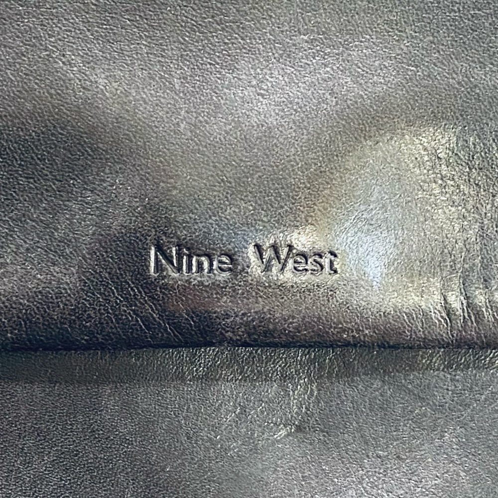 VTG 1990s Nine West Black Leather Shoulder Bag with Credit Card/ID Holders - Picture 2 of 14
